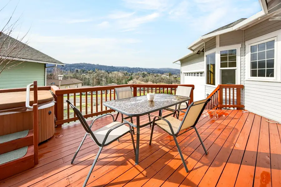 843 Plum Ridge Drive, Ashland, OR 97520 - #3