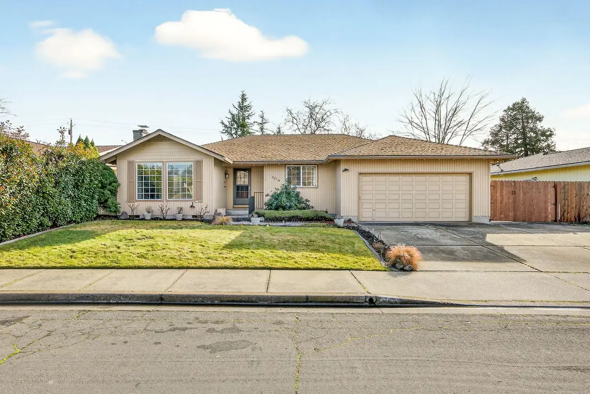 3216 Century Way, Medford, OR 97504 - #1