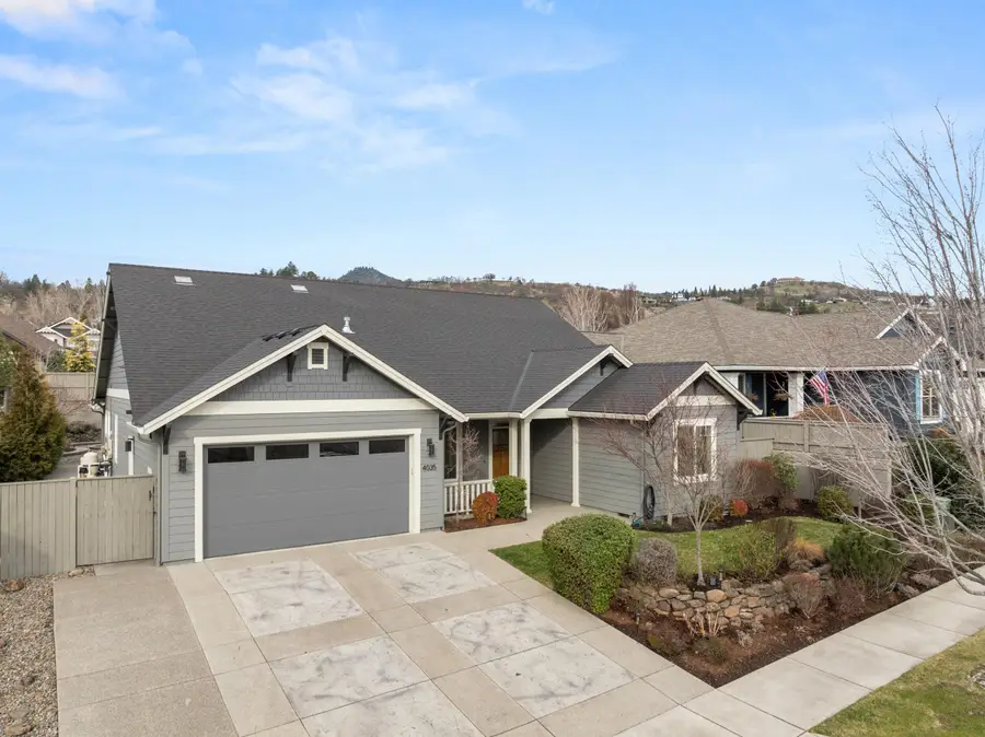 4035 Crystal Springs Drive, Medford, OR 97504 - #2