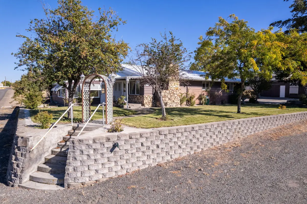 2752 SW Aaron Street, Madras, OR 97741 - #1