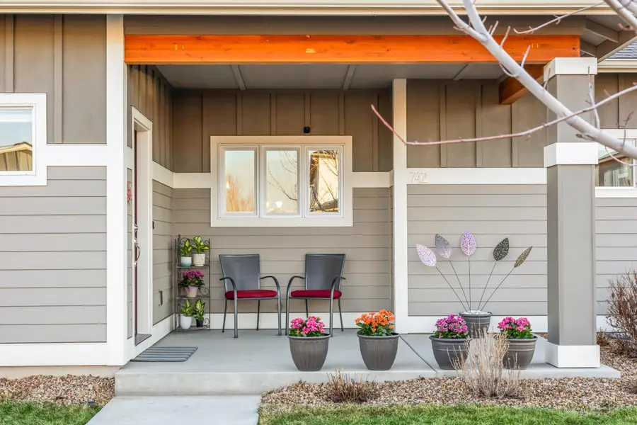 742 NE Union Loop, Prineville, OR 97754 - #2