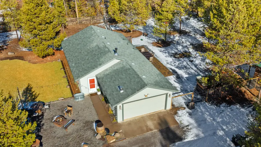 54772 Pinewood Avenue, Bend, OR 97707 - #2