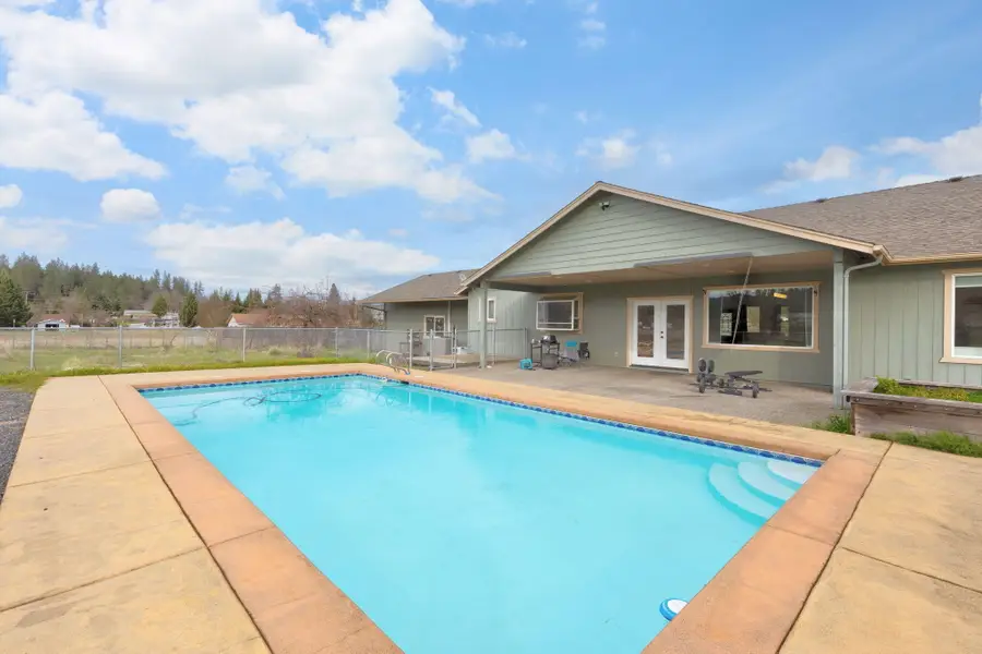 2015 Sleepy Hollow Loop, Grants Pass, OR 97527 - #2