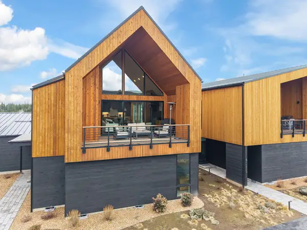 61254 Meeks Trail, Bend, OR 97702