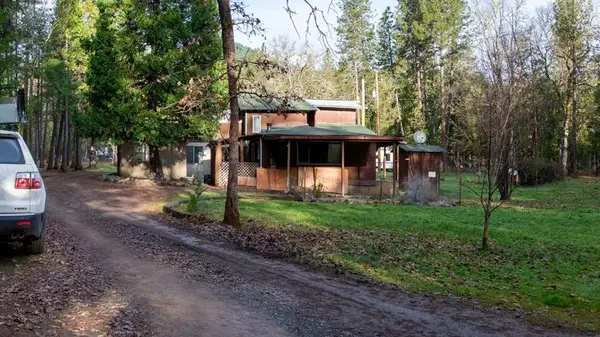 4015 Pleasant Creek Road, Rogue River, OR 97537