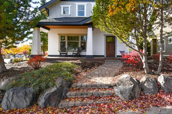 625 NW Compass Lane, Bend, OR 97703