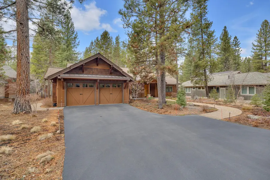 56160 Sable Rock Loop, Bend, OR 97707 - #2