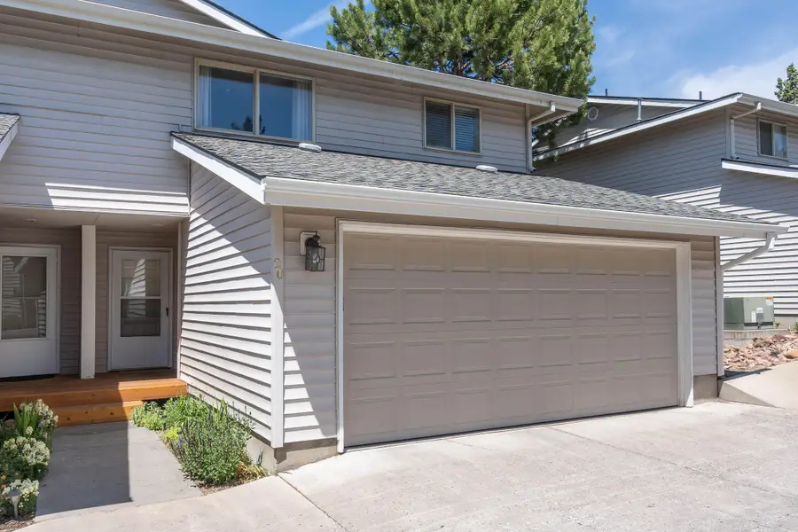 1801 NE Purcell Boulevard #APT 20, Bend, OR 97701 - #2