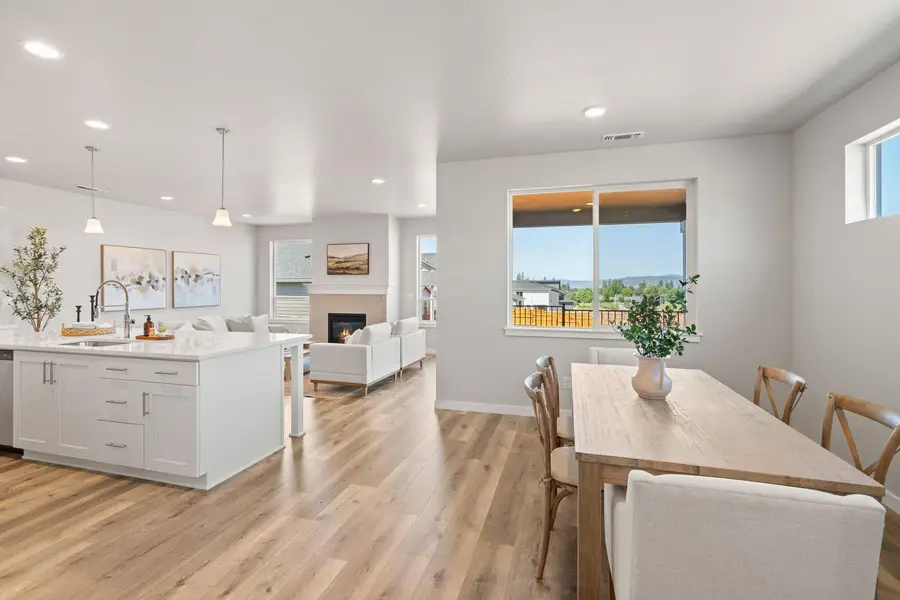 145 Valemont Drive #38, Eagle Point, OR 97524 - #3