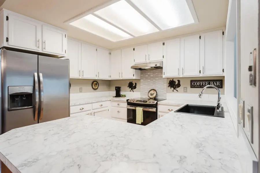 734 SE Manley Place, Bend, OR 97702 - #3