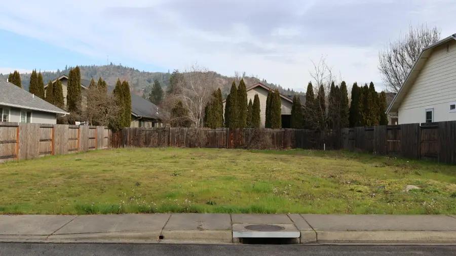 1830 SW J Street #1229, Grants Pass, OR 97526 - #2