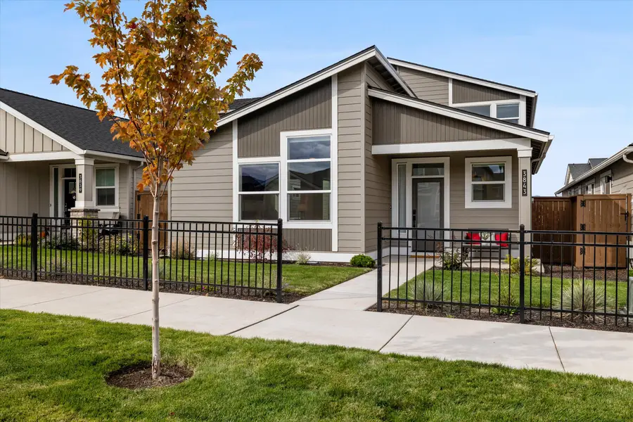 3843 NE Petrosa Avenue, Bend, OR 97701 - #2