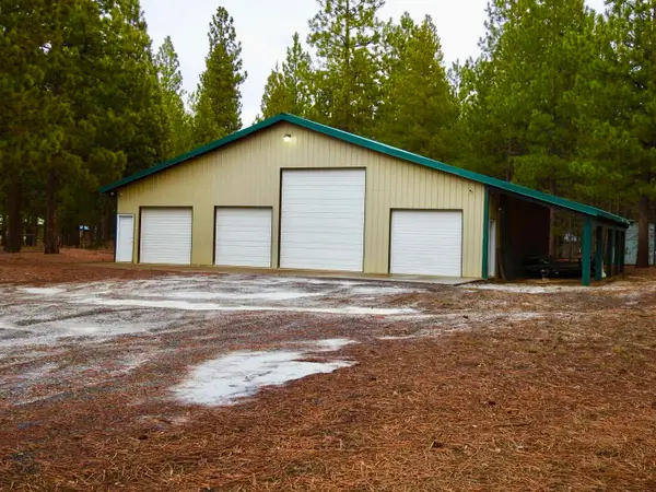 53158 Andrews Road, La Pine, OR 97739