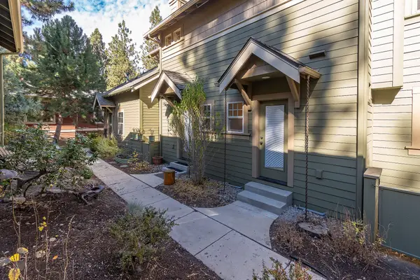 2239 NW Labiche Lane #6, Bend, OR 97701