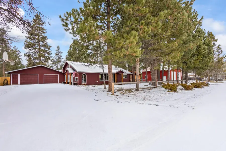 52531 Lost Ponderosa Road, La Pine, OR 97739 - #2