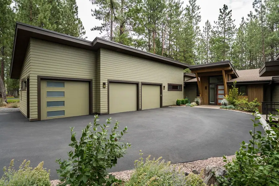 60734 Golf Village Loop, Bend, OR 97702 - #3