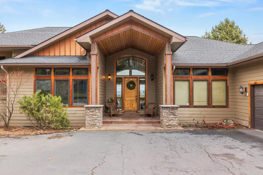 6447 Jake Road, Klamath Falls, OR 97601 - #2