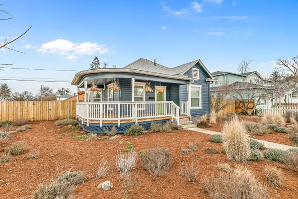 1032 W 10th Street, Medford, OR 97501