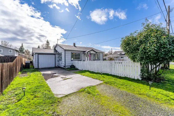 1107 SW Bridge Street, Grants Pass, OR 97526