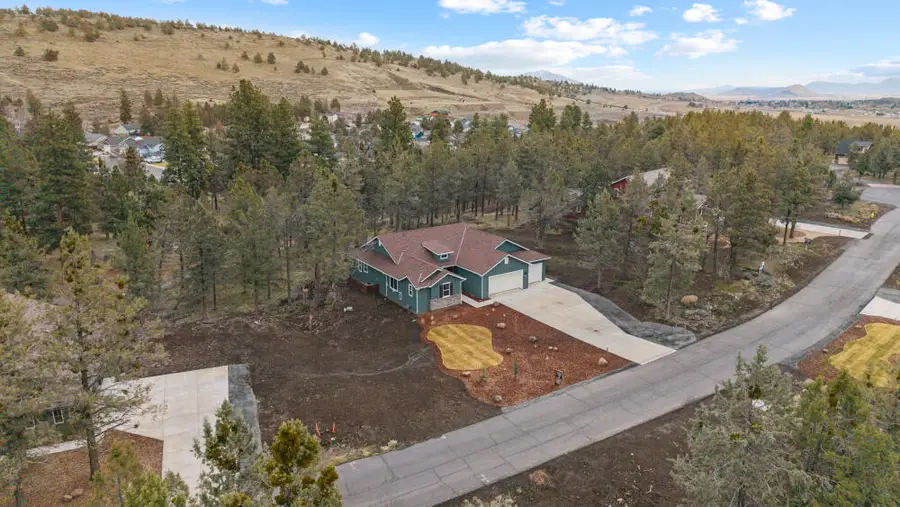 1211 Vine Maple Drive, Klamath Falls, OR 97601 - #3