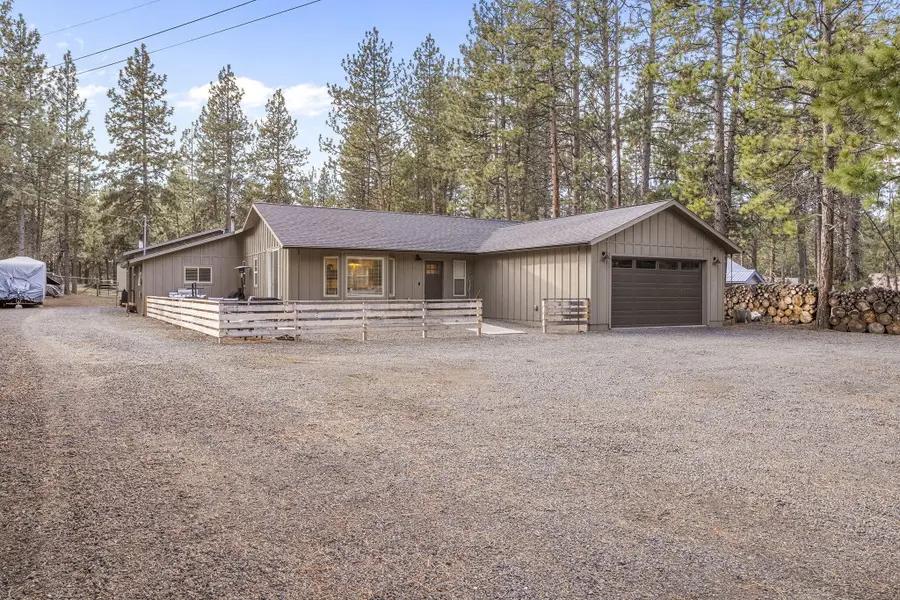 60059 Turquoise Road, Bend, OR 97702 - #2