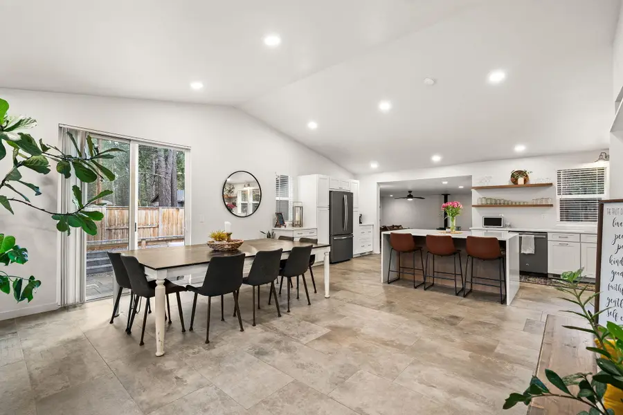 60059 Turquoise Road, Bend, OR 97702 - #3