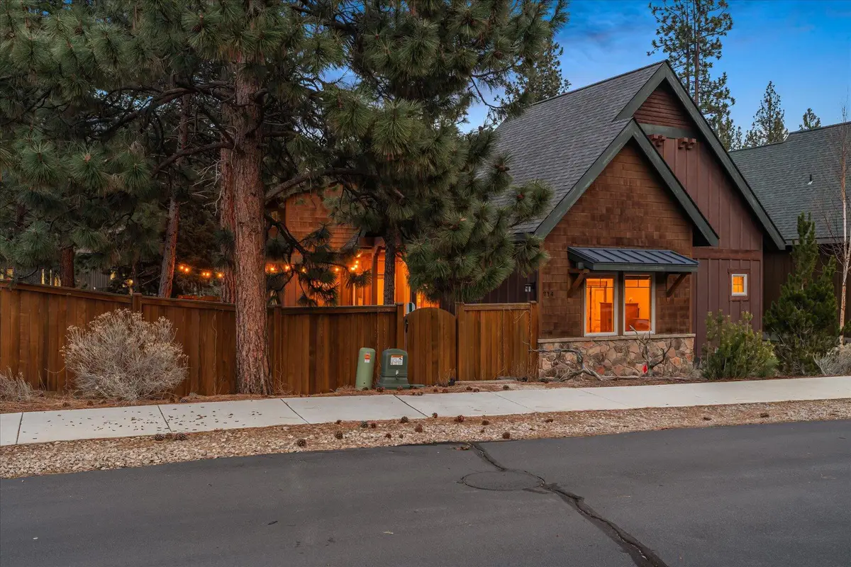 714 S Wrangler Court, Sisters, OR 97759 - #1