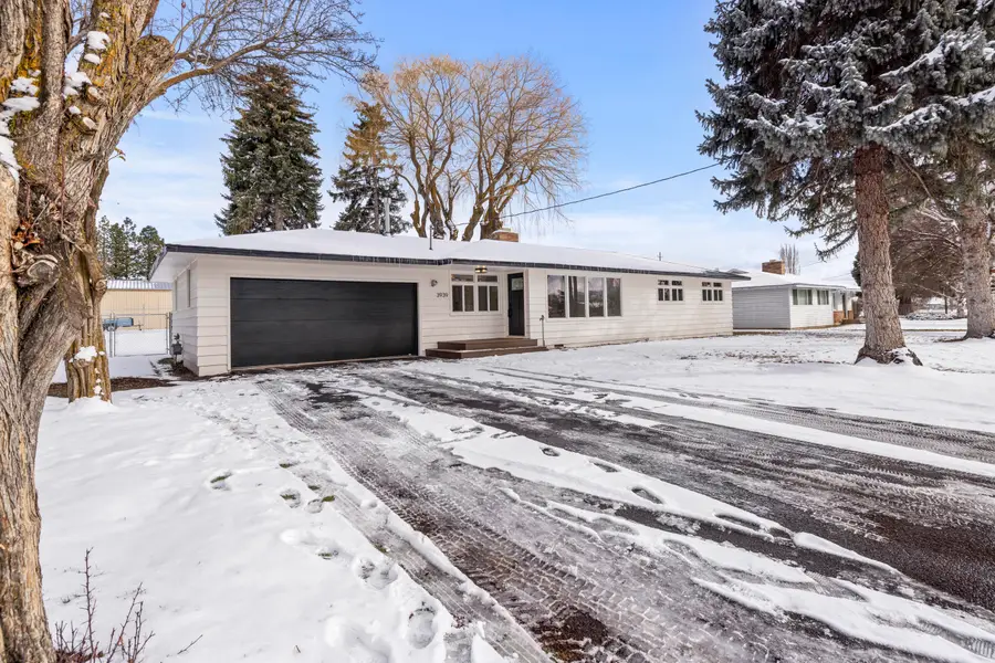 3939 Hope Street, Klamath Falls, OR 97603 - #3