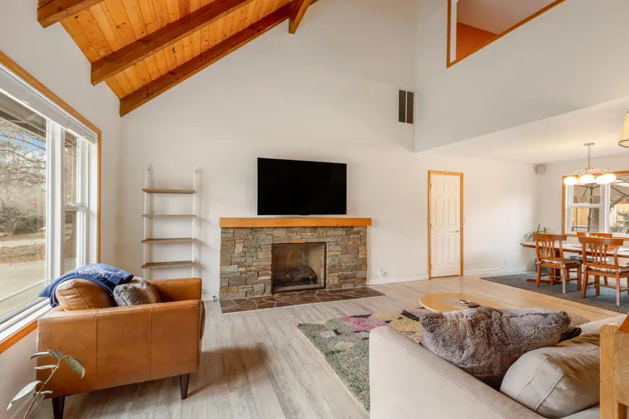 2843 NE Waller Drive, Bend, OR 97701 - #3