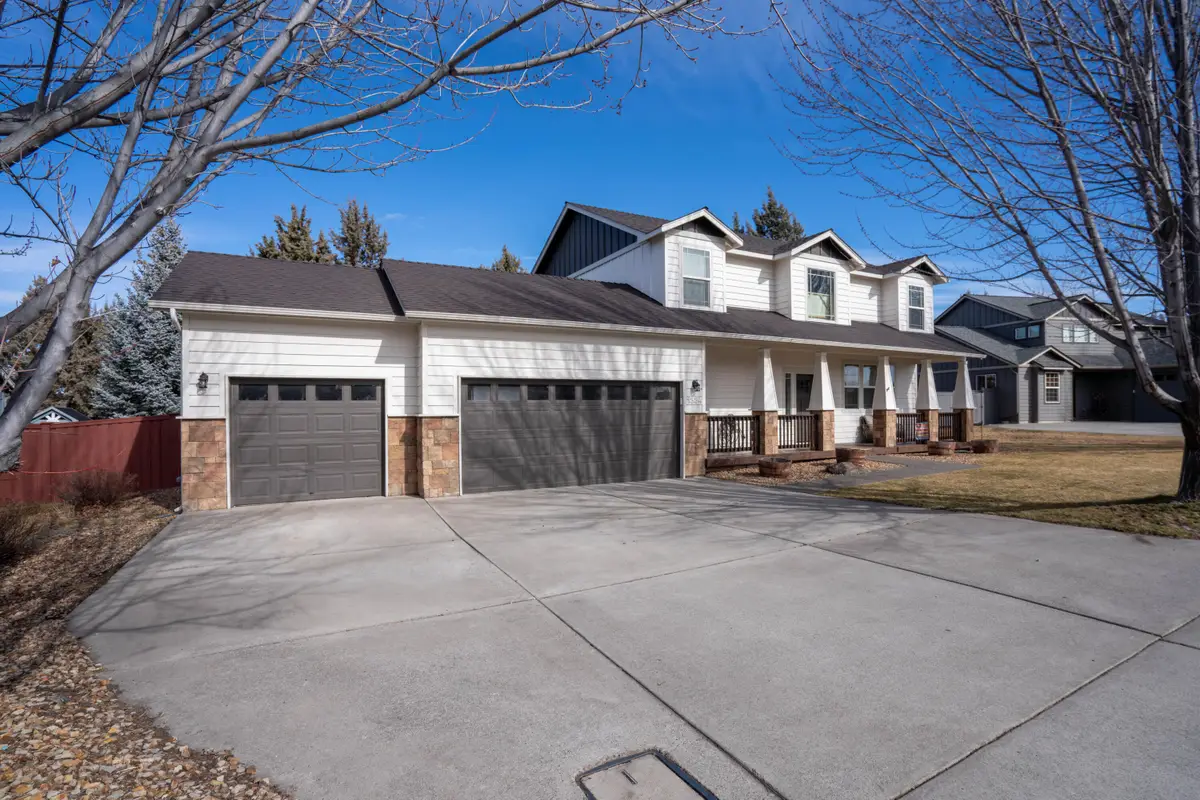 1334 SW Rimrock Way, Redmond, OR 97756 - #1