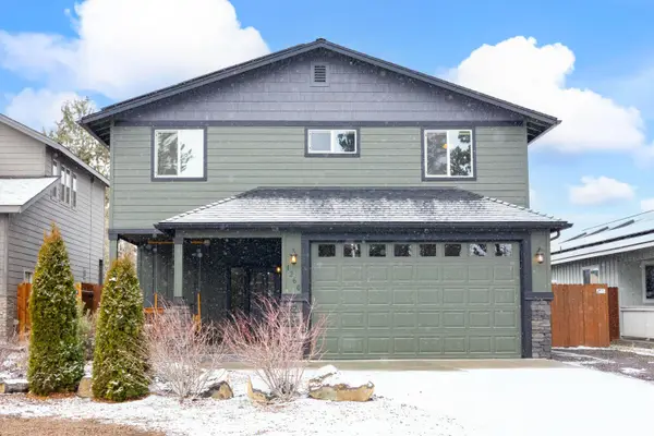 1360 SW 27th Street, Redmond, OR 97756