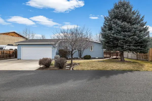 2108 NE 6th Street, Redmond, OR 97756