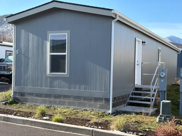 460 Arnos Street #78, Talent, OR 97540