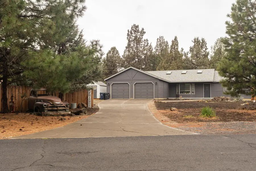 61325 King Josiah Place, Bend, OR 97702 - #2