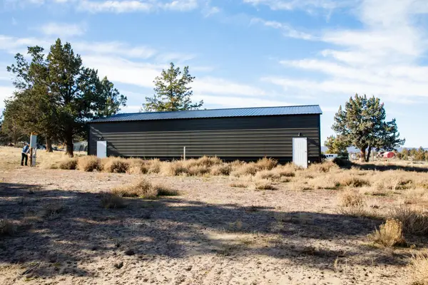 5381 S Sioux Loop, Prineville, OR 97754