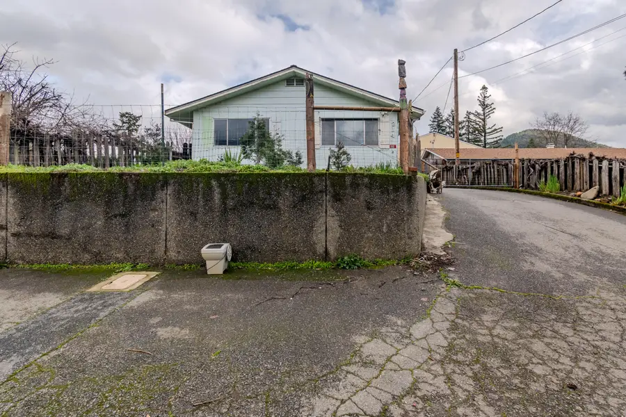 214 Berglund Street, Rogue River, OR 97537 - #2