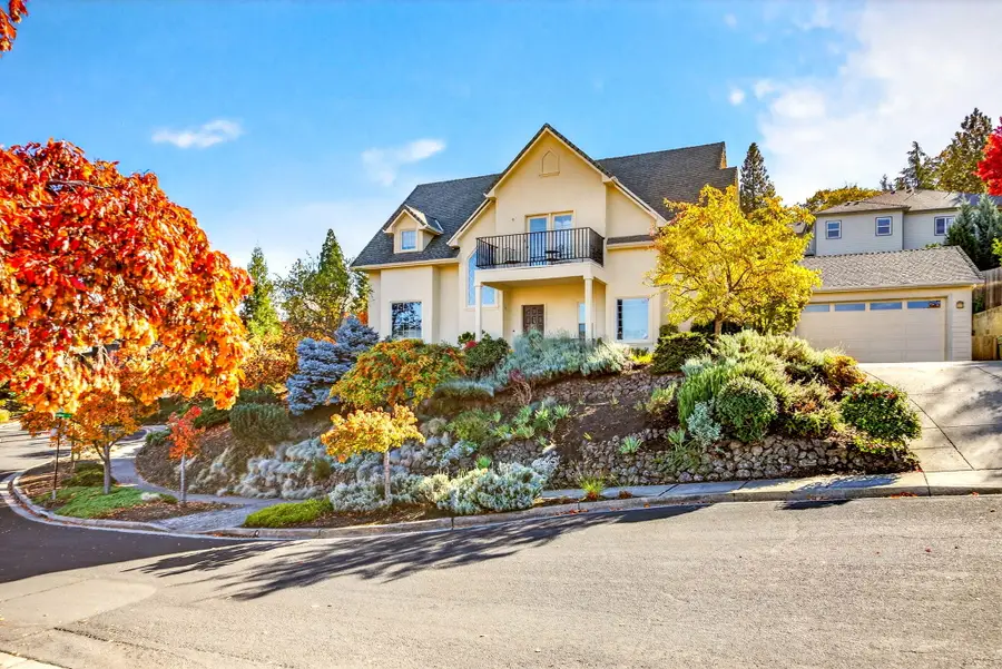 500 Lakota Way, Ashland, OR 97520 - #2