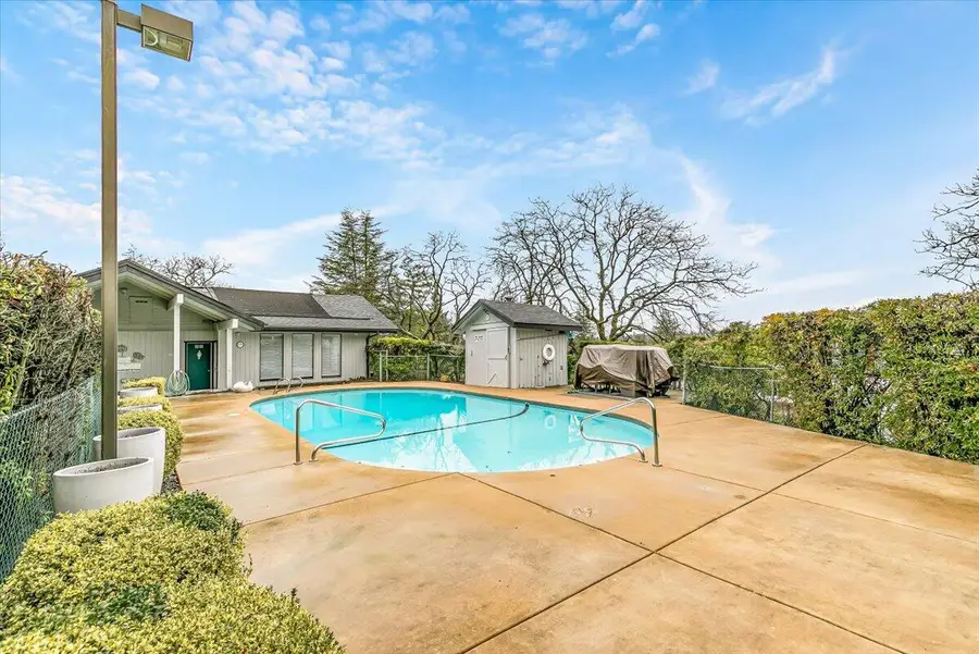 2468 Republic Way, Medford, OR 97504 - #3