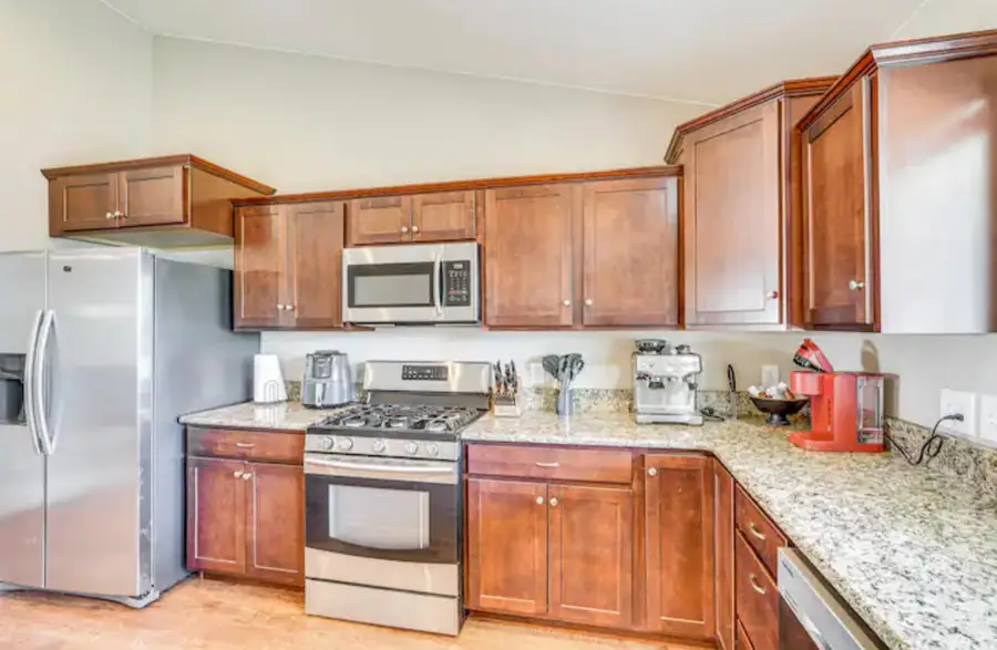 2852 Glacier Drive, Klamath Falls, OR 97603 - #3