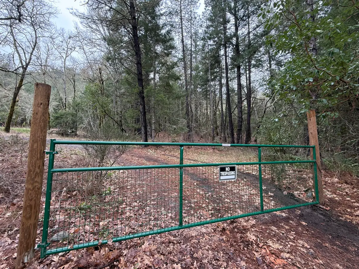 908 Riverbanks Road, Grants Pass, OR 97527 - #1