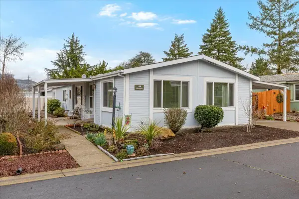 #UNIT 51, Phoenix, OR 97535