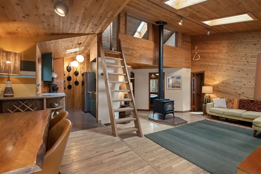 18879 River Woods Drive, Bend, OR 97702 - #2