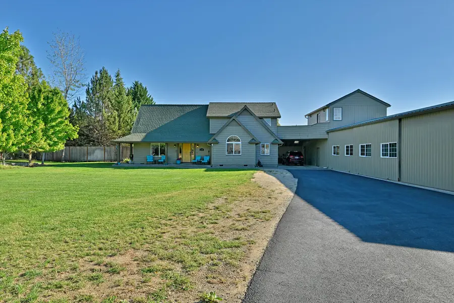 536 Rogue Air Drive, Shady Cove, OR 97539 - #3