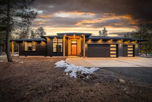 55401 Heierman Drive, Bend, OR 97707