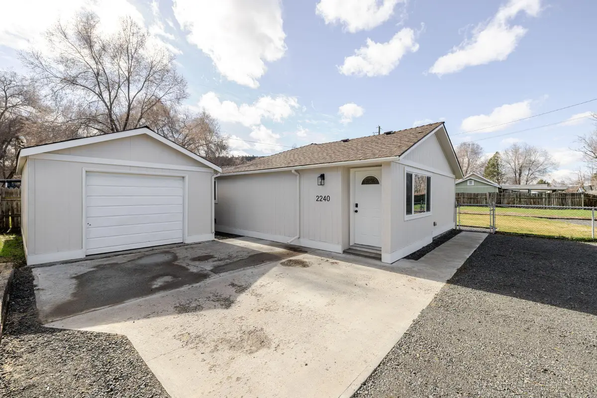 2240 SE Roadway Lane, Prineville, OR 97754 - #1