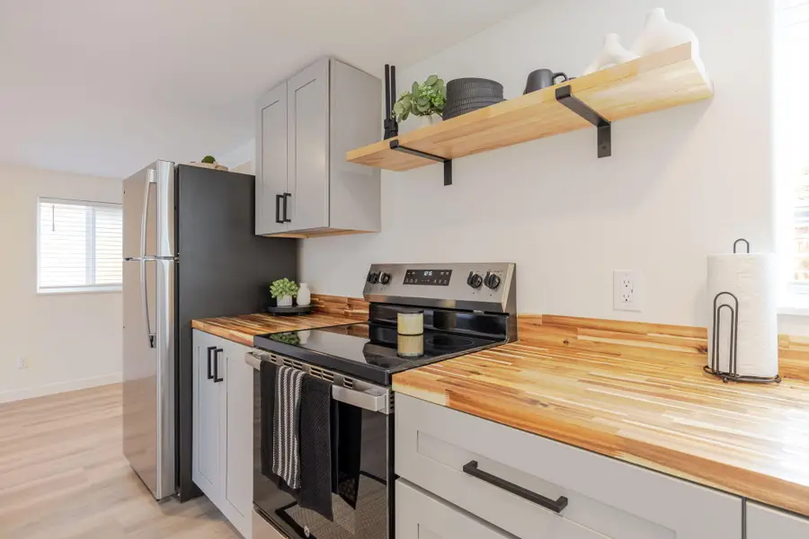 2240 SE Roadway Lane, Prineville, OR 97754 - #3