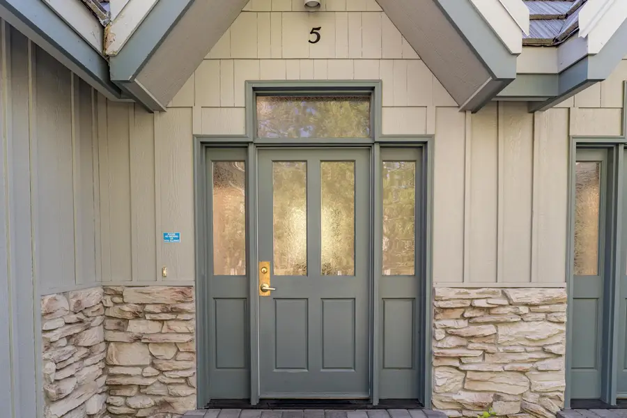 56982 Peppermill Circle #05-F, Sunriver, OR 97707 - #2