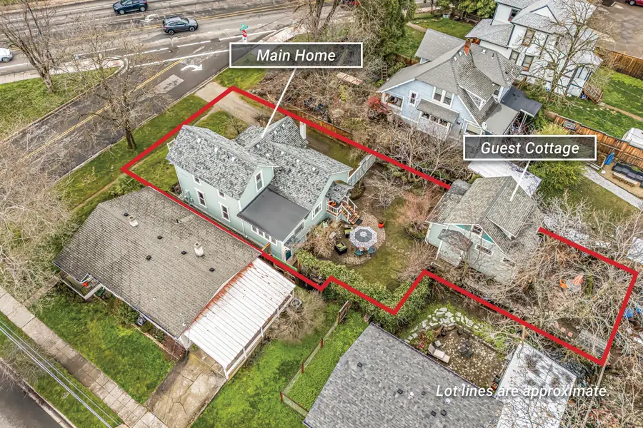 216 Central Avenue, Ashland, OR 97520 - #2