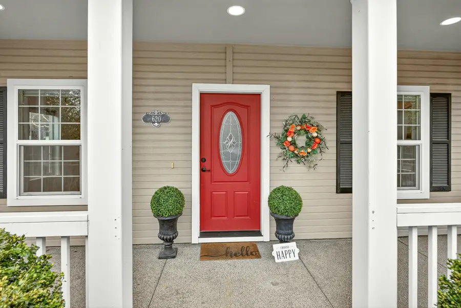 620 E D Street, Jacksonville, OR 97530 - #3