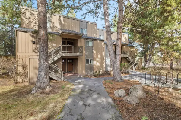 19717 SW Mount Bachelor Drive #UNIT 134, Bend, OR 97702